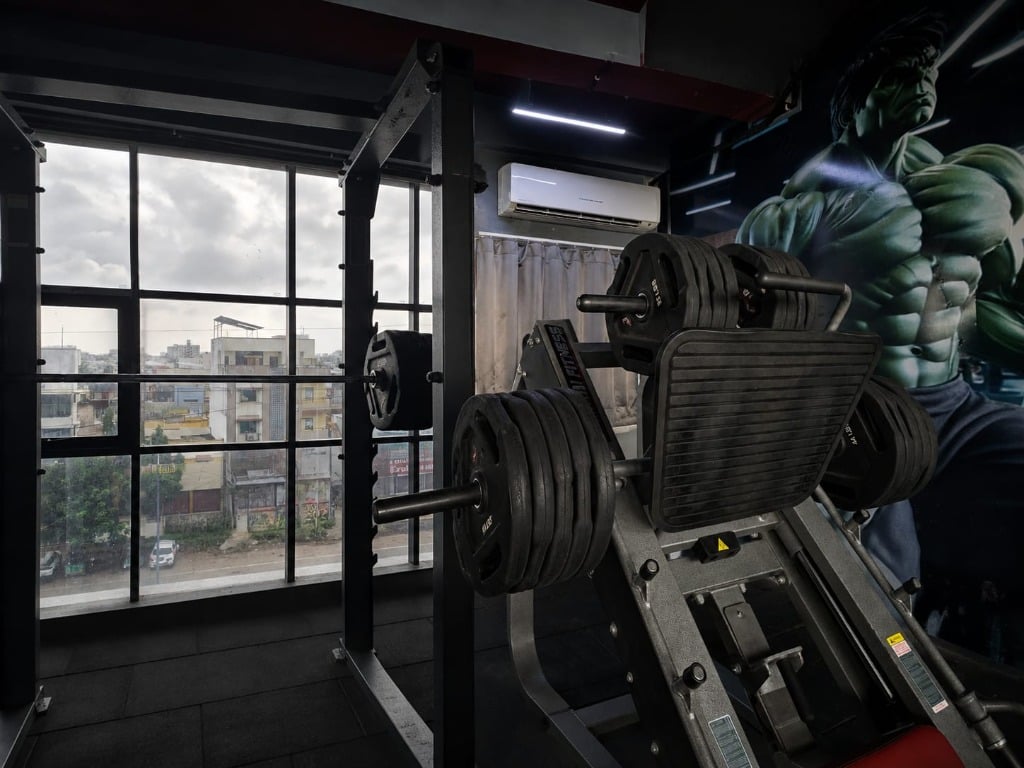 STRENGTH EQUIPMENT